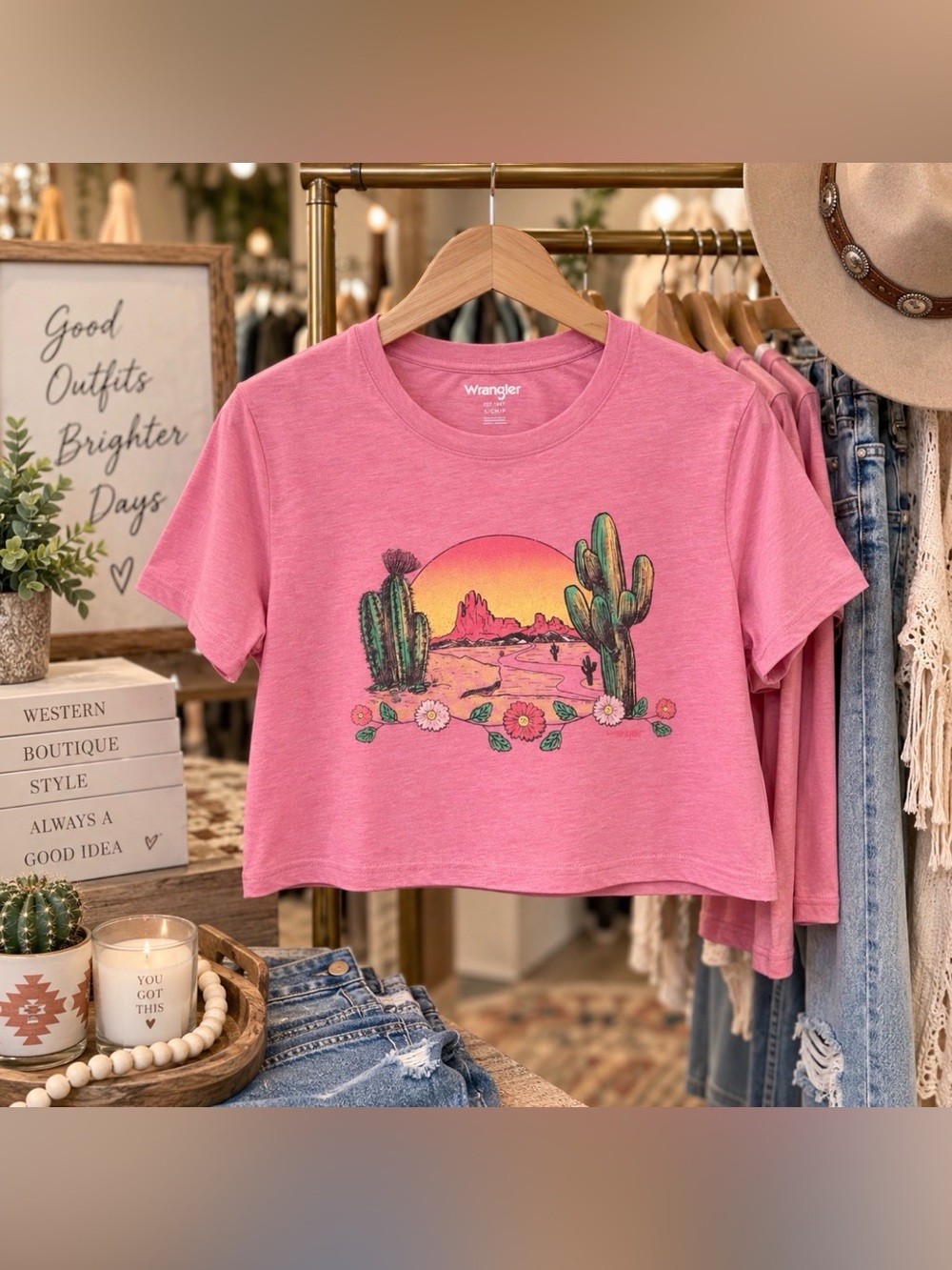 Wrangler Womens Pink Cropped Graphic T-Shirt Desert Cactus Sunset Top Small